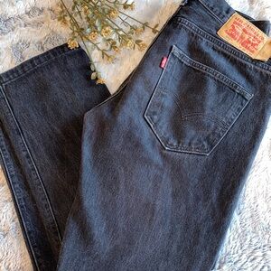 Men’s Levi jeans